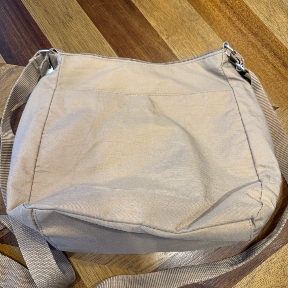 Baggallini Beige crossbody FLAW - Picture 9 of 12